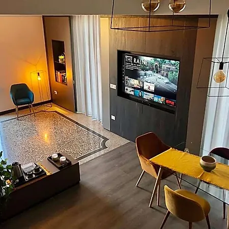 Dimora Augusteo 4*