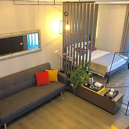 Dimora Augusteo 4* 나폴리
